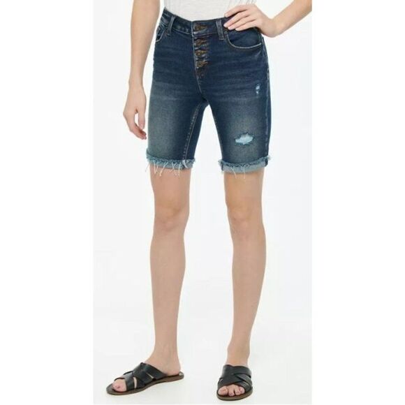 Vanilla‎ Star Bermuda Jean Shorts 3 Juniors' Distressed Stretchy Cuffed NEW - Picture 6 of 8